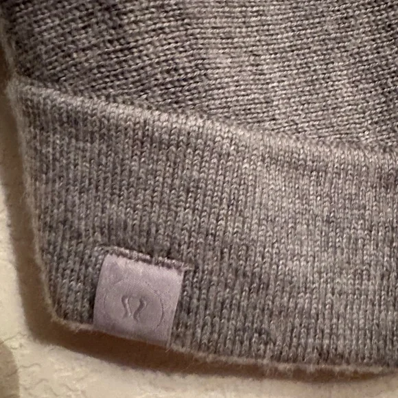 lululemon athletica Gray Crewneck Sweater - Picture 4 of 7